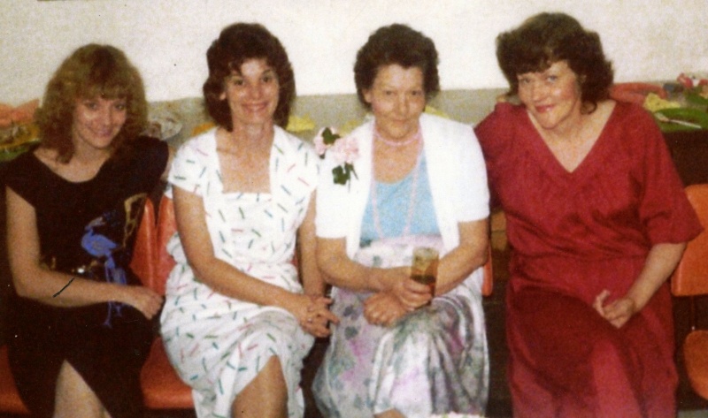 Annette (L), sister Kathleen. Mother Ilene and sister Barbara